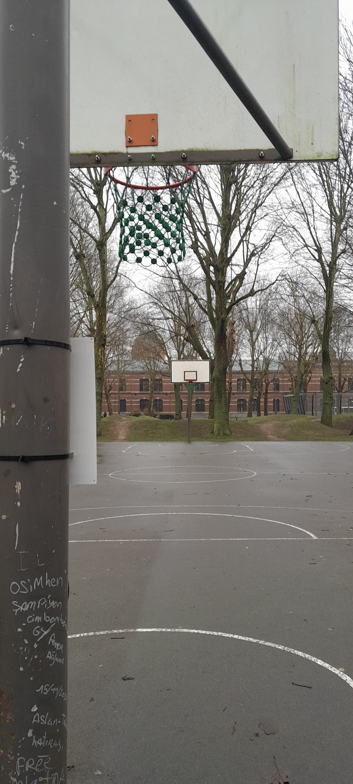 Basketbalveld
